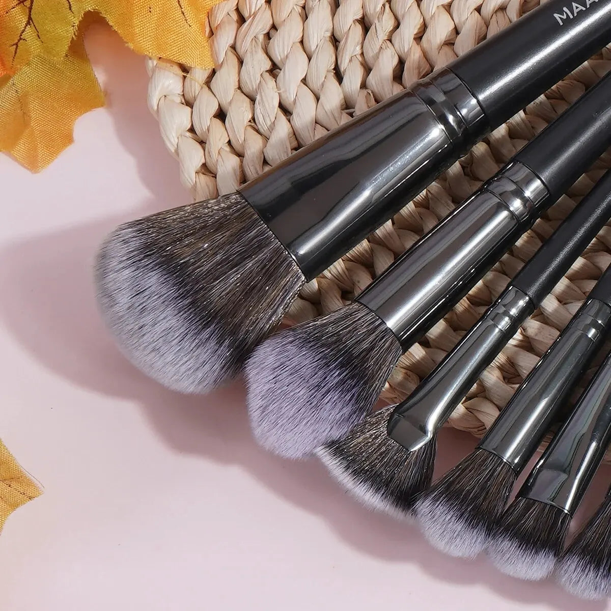 MAANGE 20 pièces ensemble de pinceaux de maquillage professionnel fond de teint correcteur fard à paupières Blush brosse mélange outils de beauté avec boîte Portable